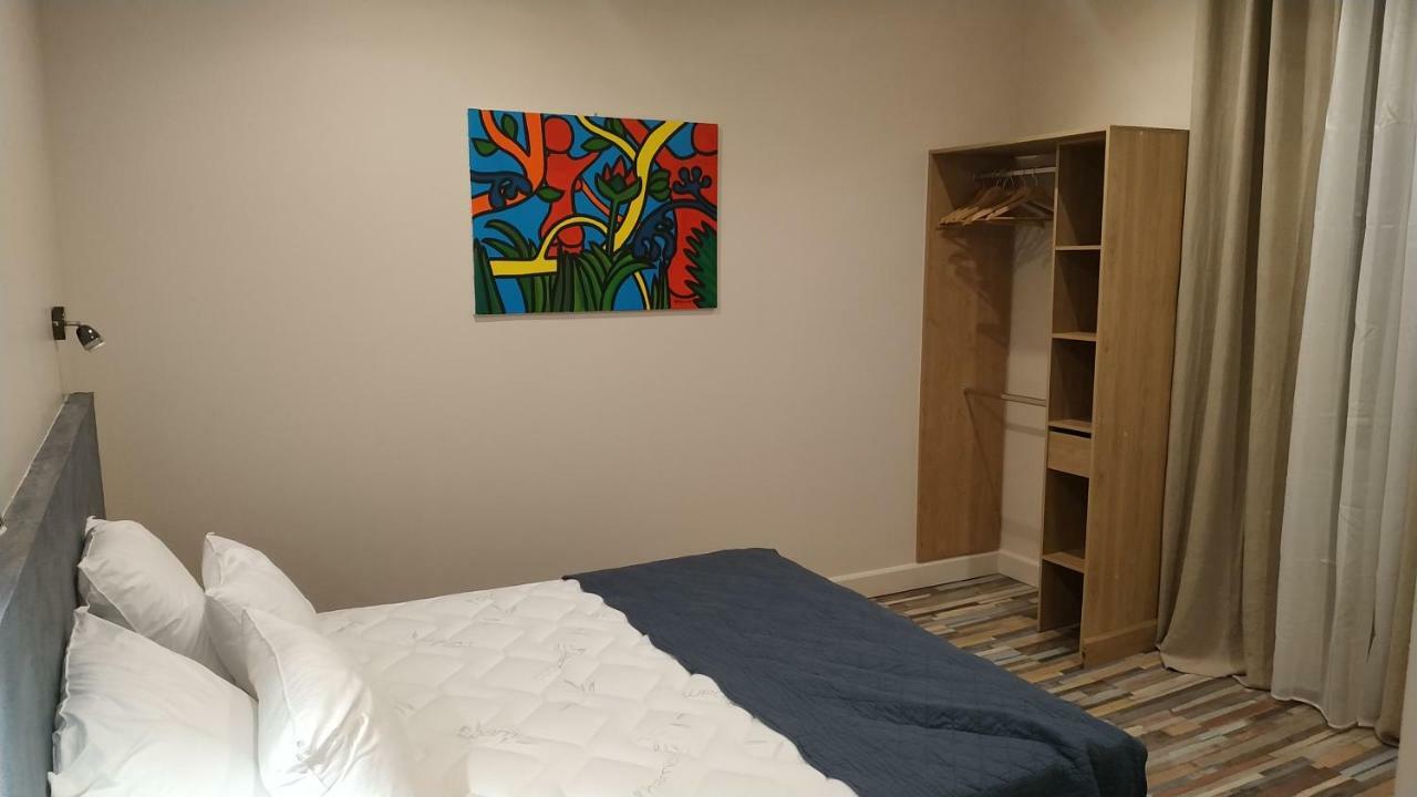 Cote Chambre Hyères Екстериор снимка